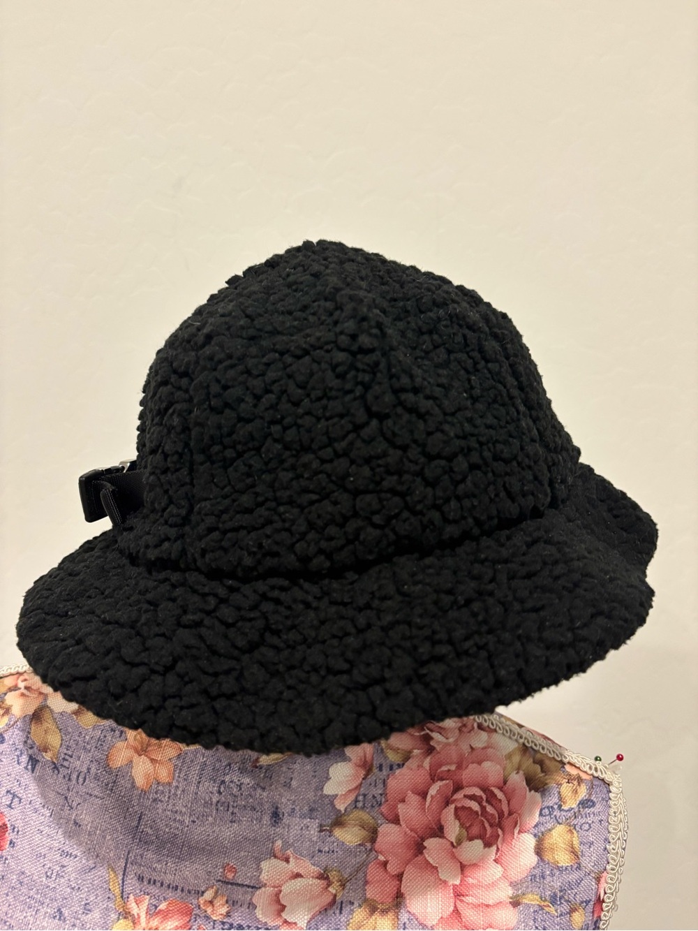 Lululemon Black Sherpa Bucket Hat